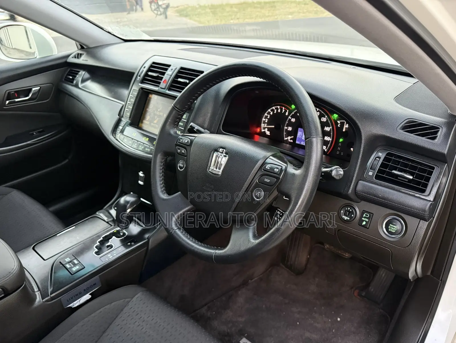 Toyota Crown 2009 Pearl