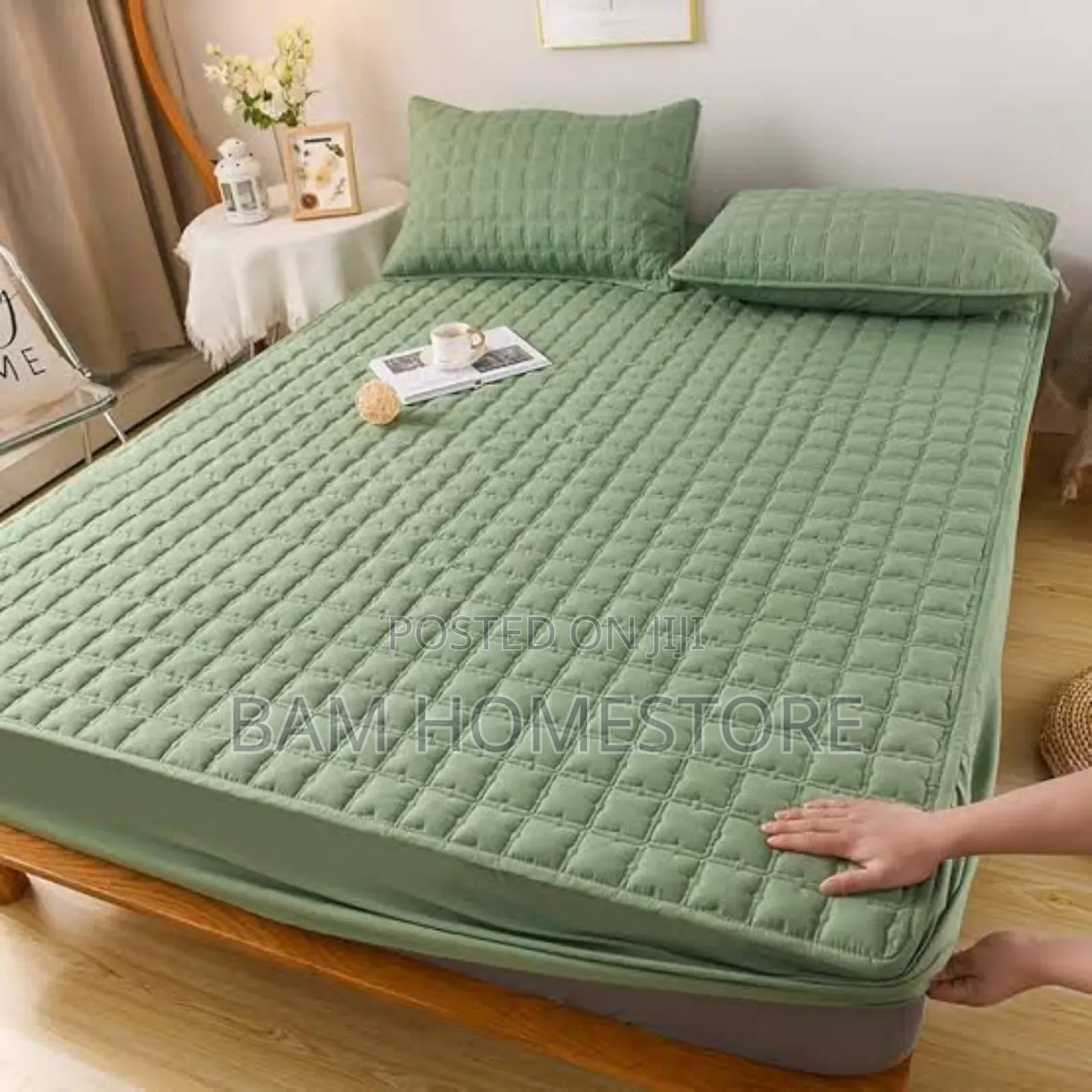 Bedcover With 2 Pillow Cases
