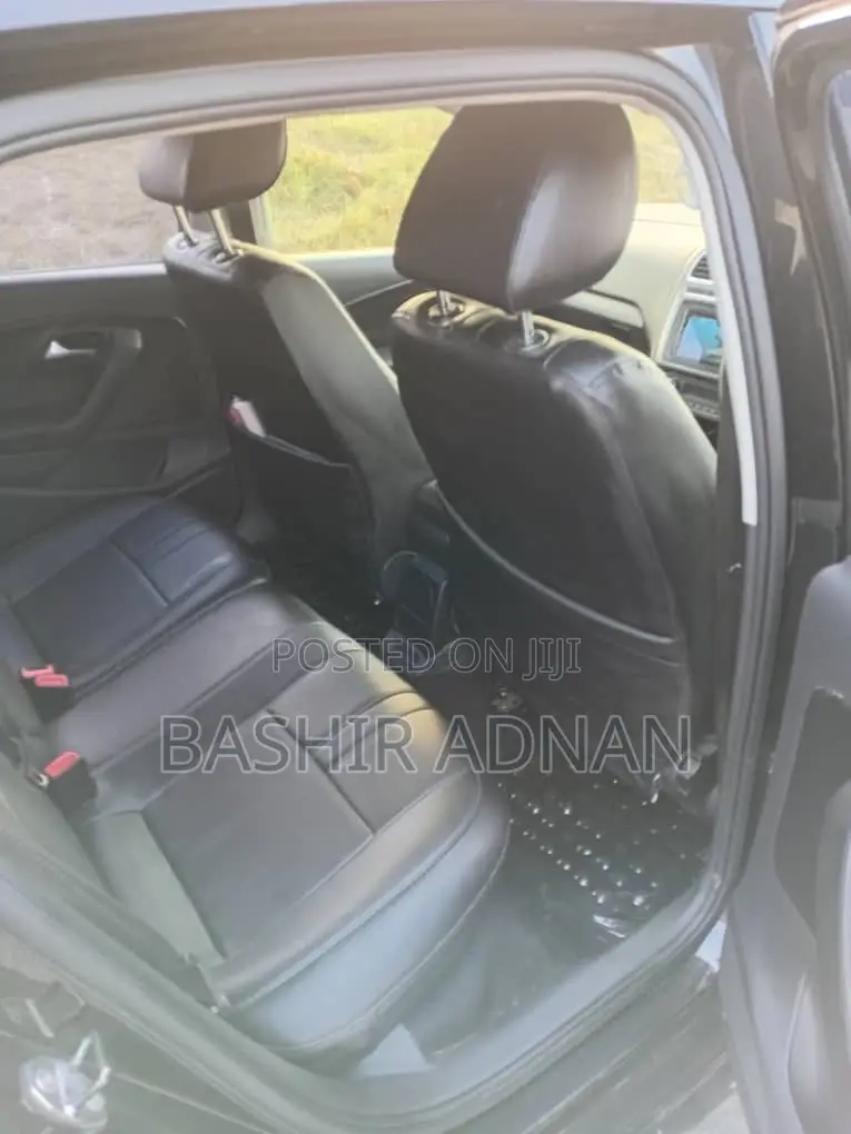Volkswagen Polo 1.2 TSI 2011 Black