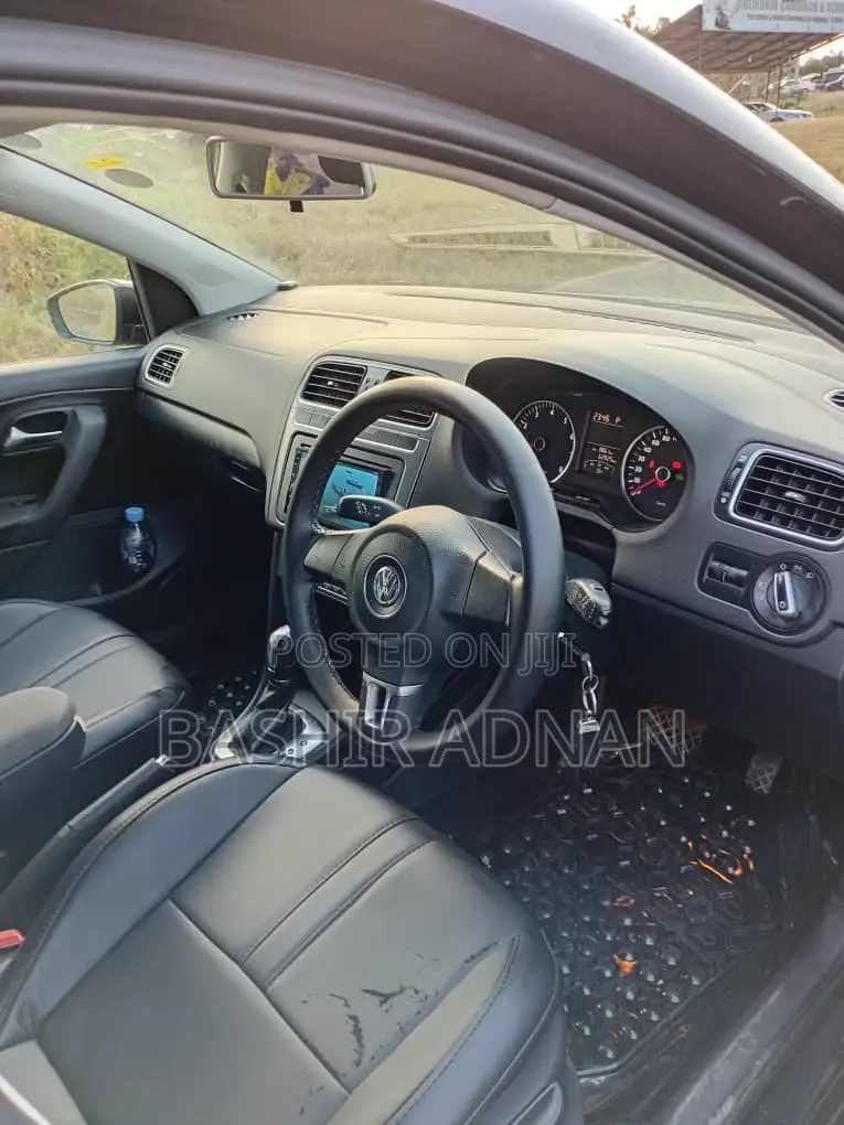 Volkswagen Polo 1.2 TSI 2011 Black