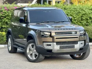 Land Rover Defender SE 2022 Brown