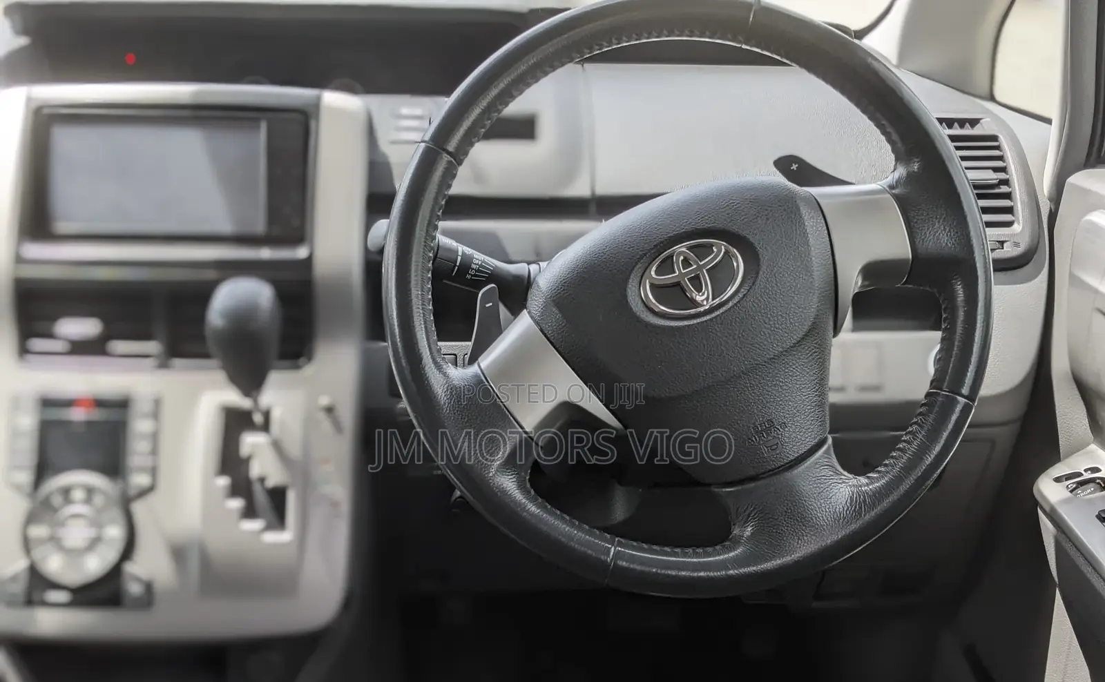 Toyota Noah 2010 Black