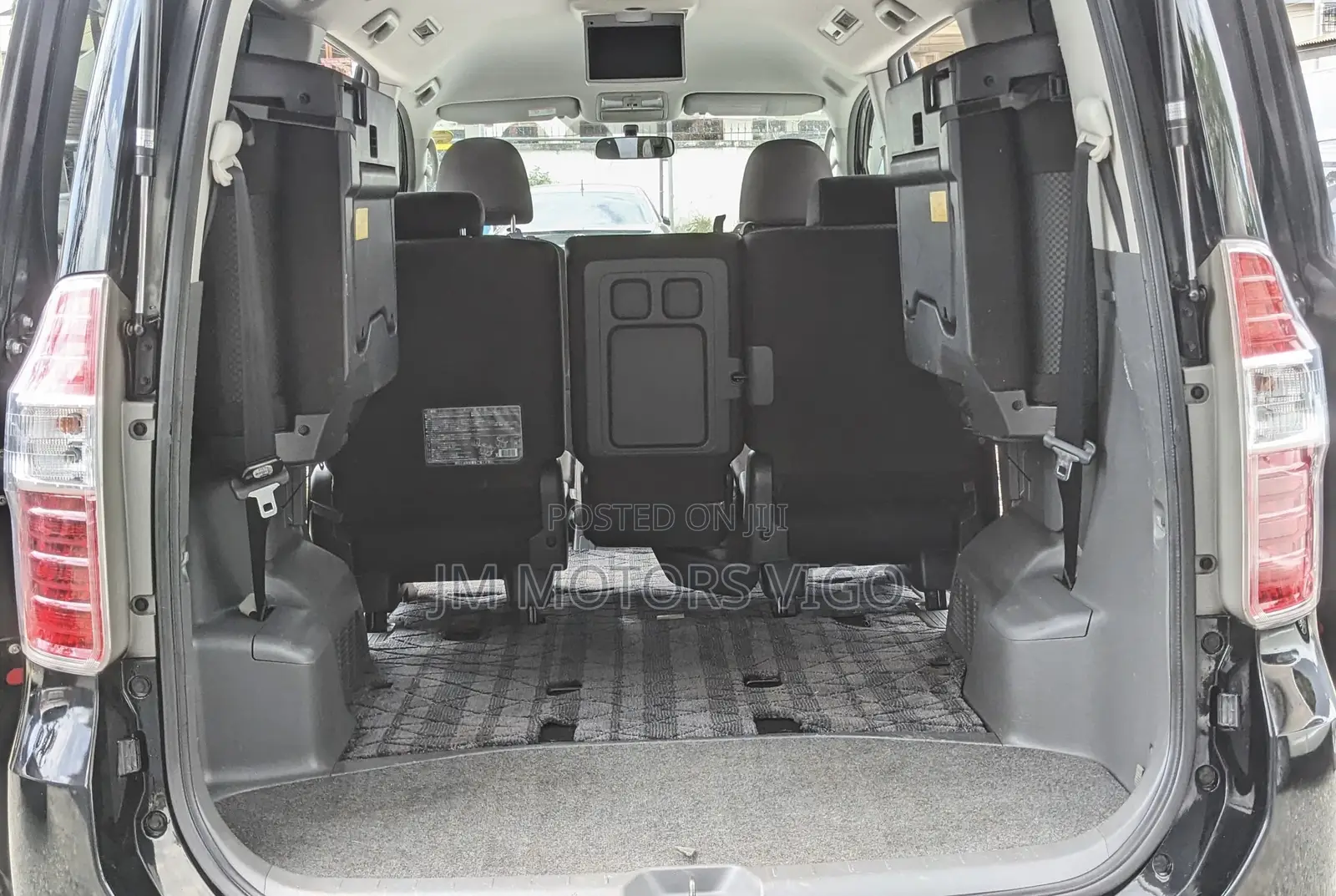 Toyota Noah 2010 Black