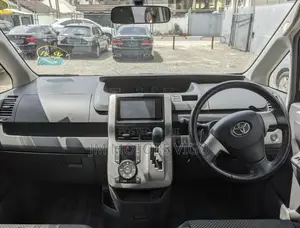 Toyota Noah 2010 Black