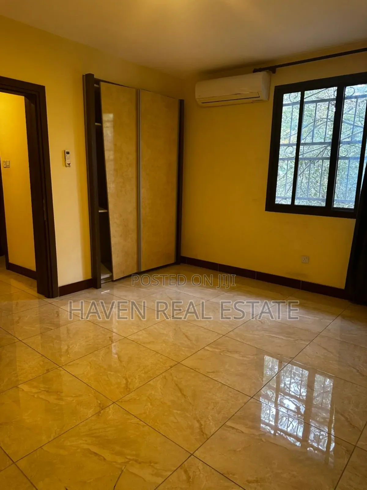 5bdrm House in Oyster Bay for rent