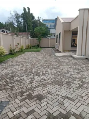 Furnished 4bdrm House in Masaki for rent
