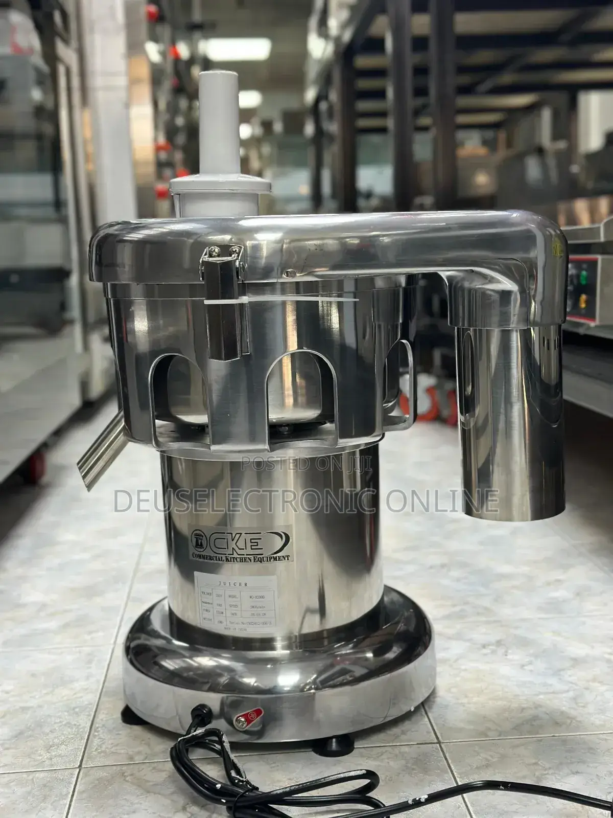 *Centrifugal Juicer*
