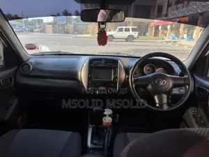 Toyota RAV4 2005 White