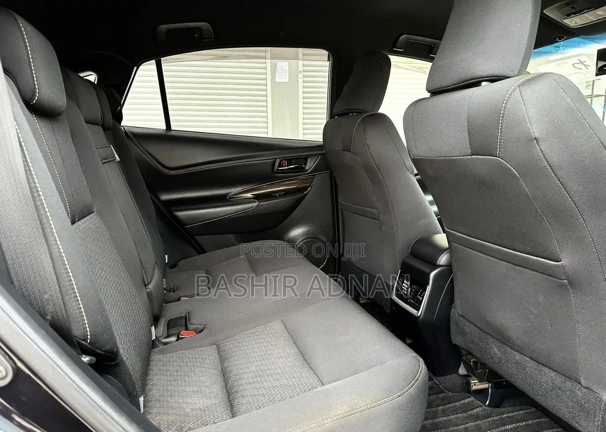 Toyota Harrier 2.0 2016 Black
