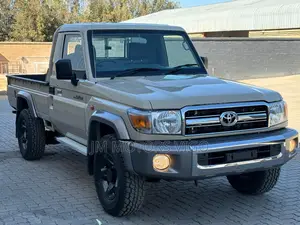 Toyota Land Cruiser 2022 Beige