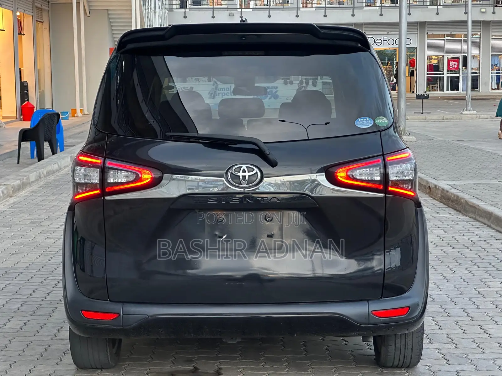 Toyota Sienta 1.5 FWD 2015 Black