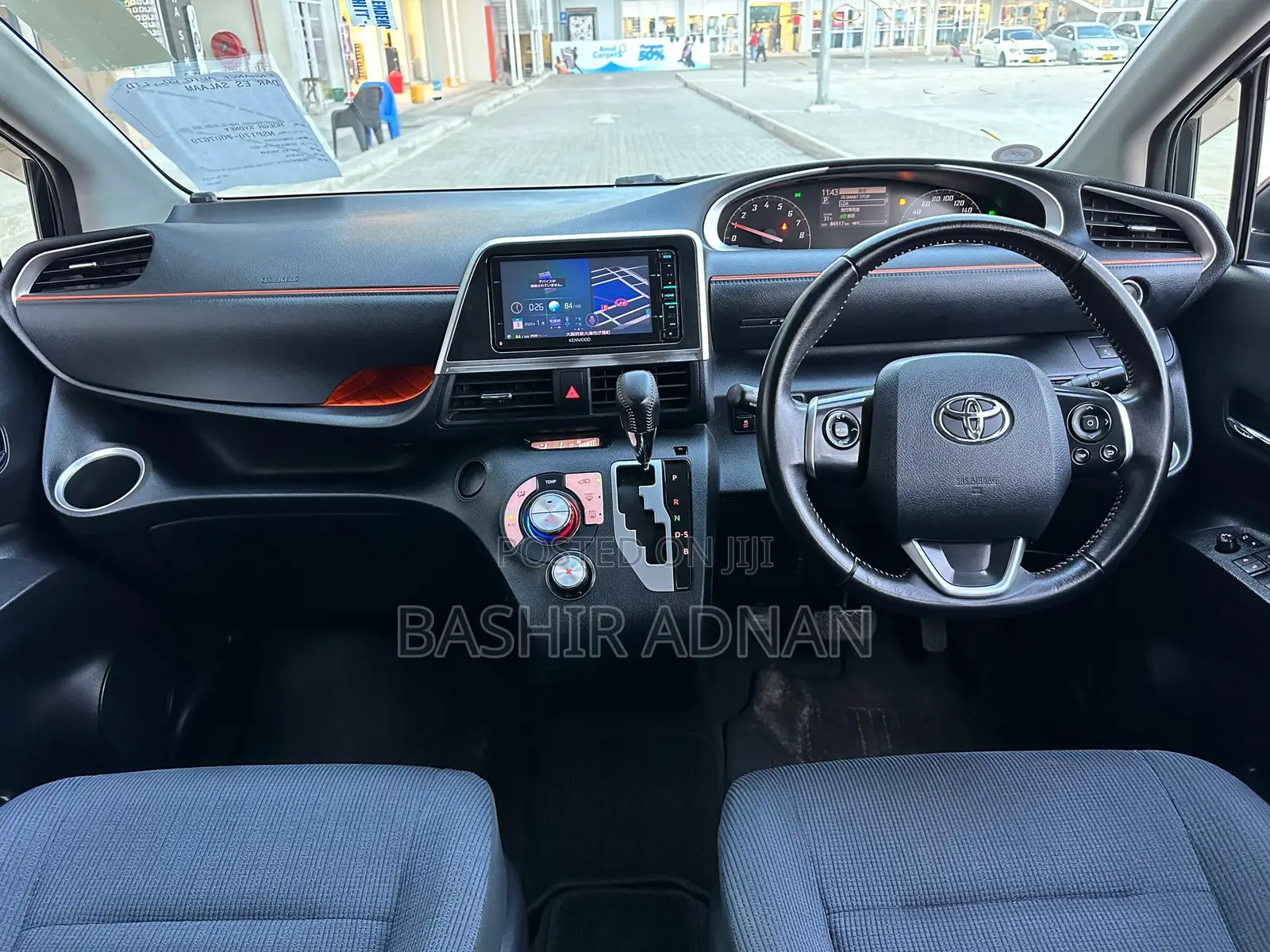 Toyota Sienta 1.5 FWD 2015 Black