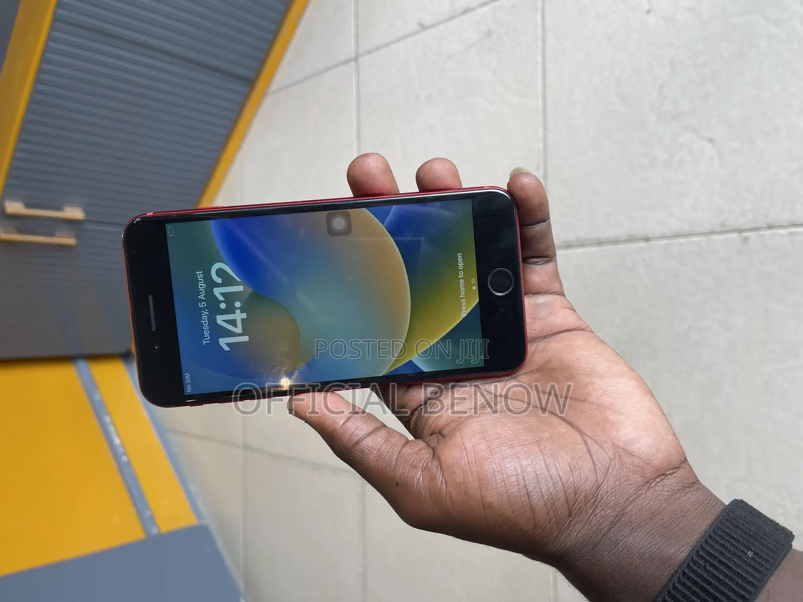 Apple iPhone 8 Plus 64 GB Red