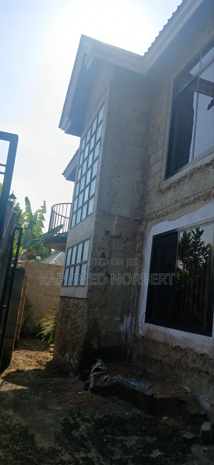 4bdrm House in Tanzania Realestates, Arusha for sale
