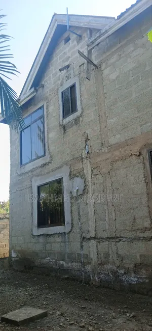 4bdrm House in Tanzania Realestates, Arusha for sale