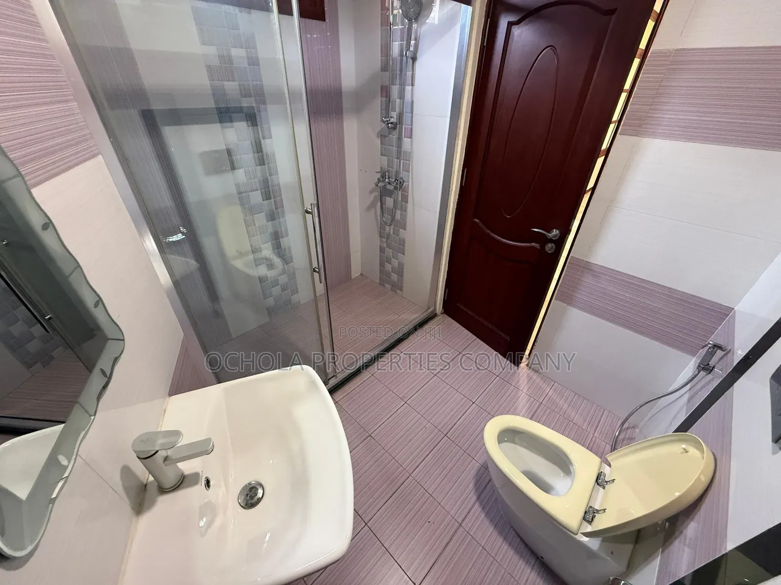 Furnished 3bdrm Villa in Ada Estate for rent