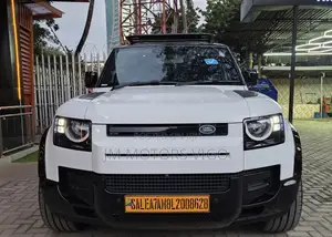 Land Rover Defender 2022 White
