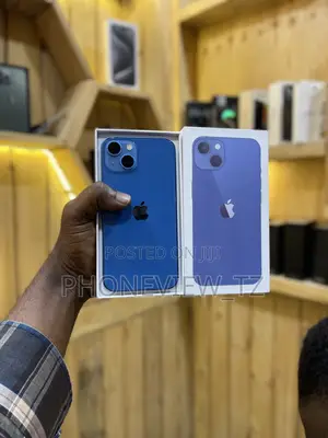 New Apple iPhone 13 128 GB Blue