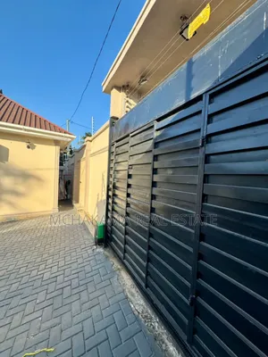 3bdrm House in Yusuph Mchakama, Goba for sale