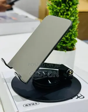 P62 Phone Stand