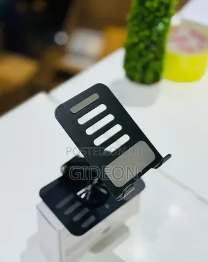 P47 Phone Stand