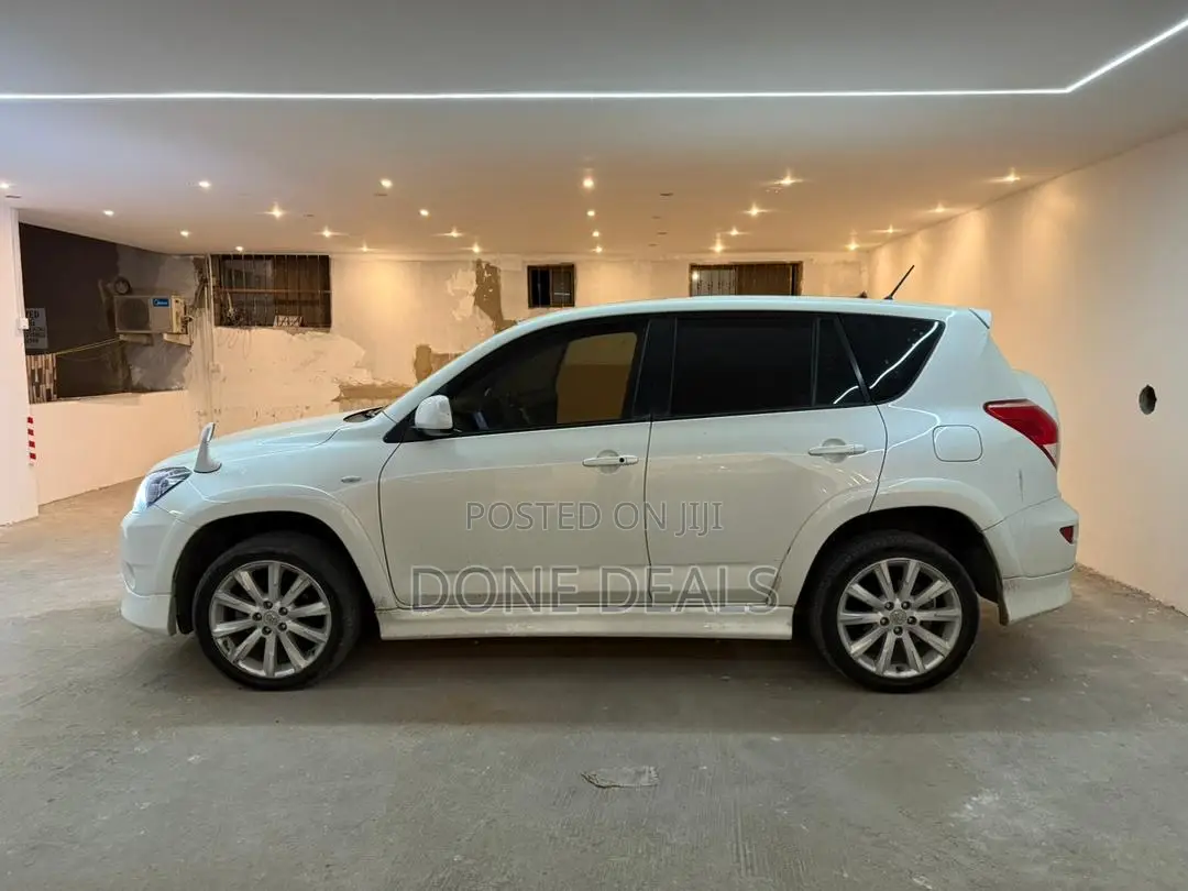 Toyota RAV4 2008 White