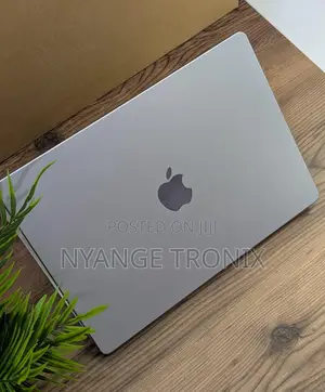 Laptop Apple MacBook Pro 2019 16GB Intel Core I9 SSD 1T