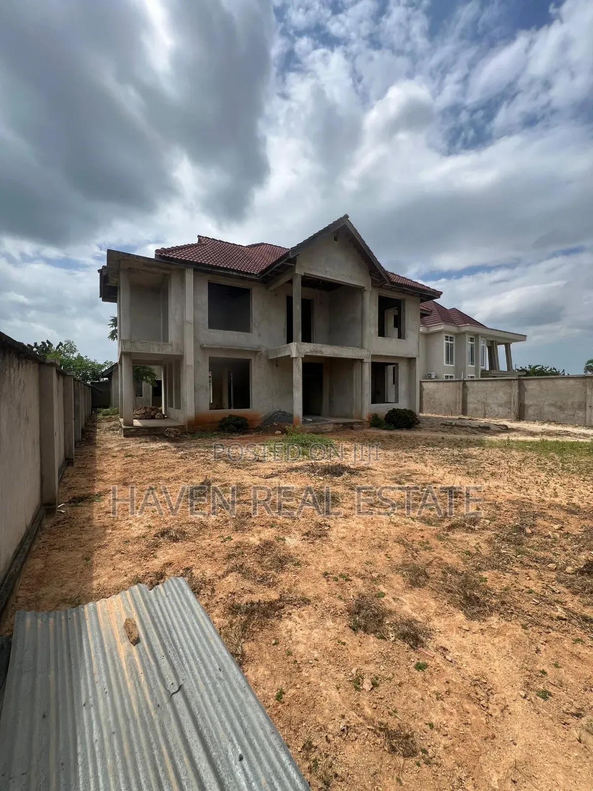 5bdrm House in Mbweni for sale