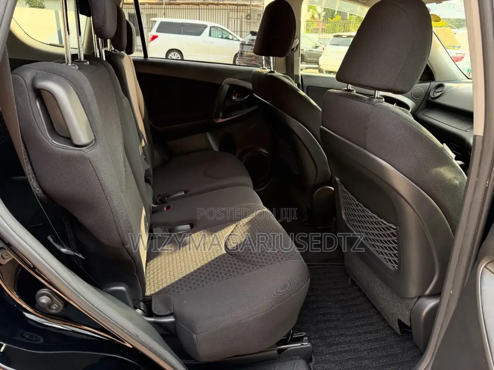 Toyota Vanguard 2012 Black