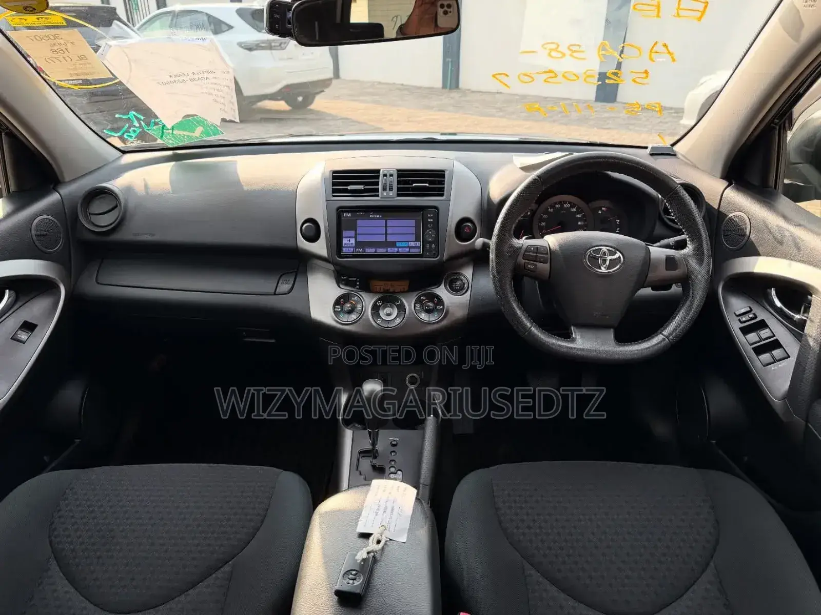 Toyota Vanguard 2012 Black