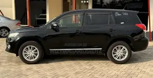 Toyota Vanguard 2012 Black
