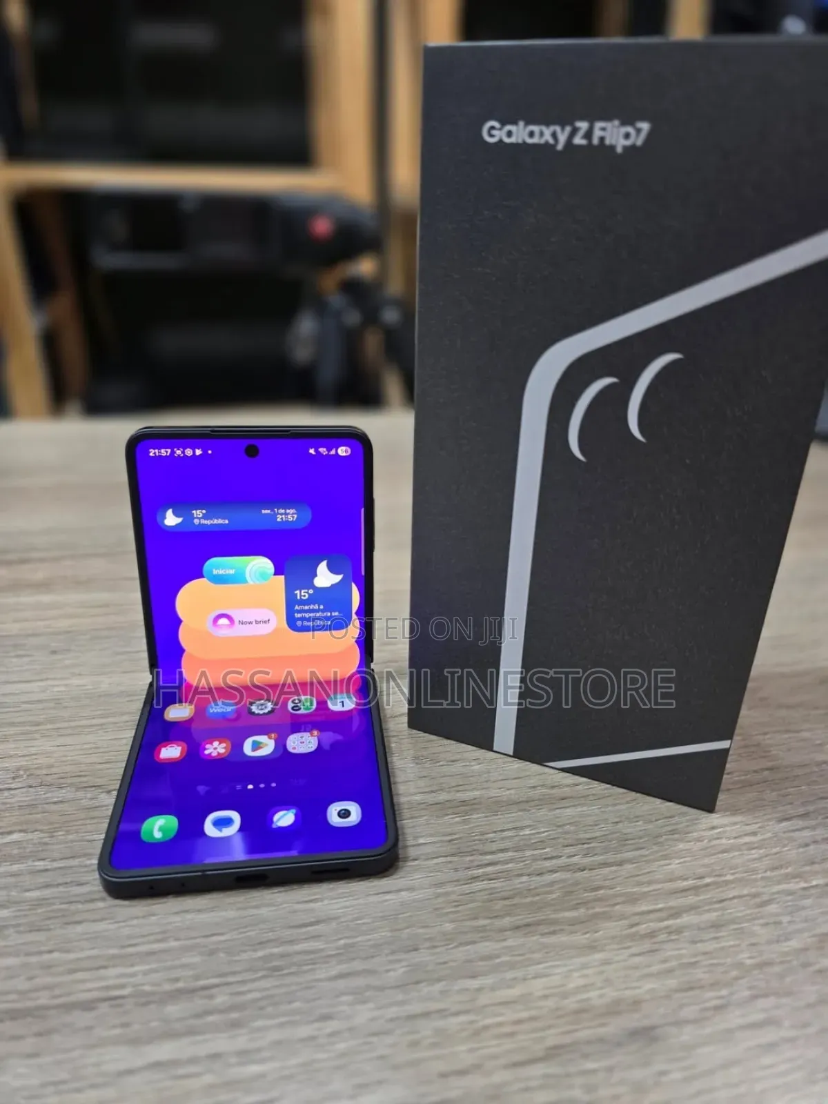New Samsung Galaxy Z Flip7 256 GB Black
