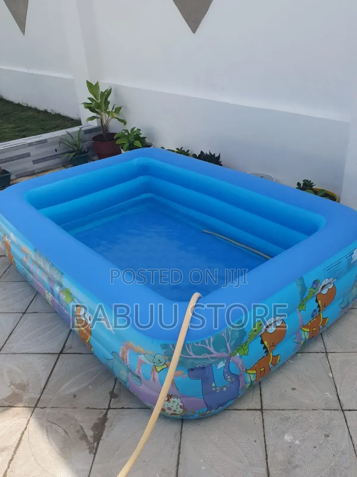 Swimming Pool Nzurisana