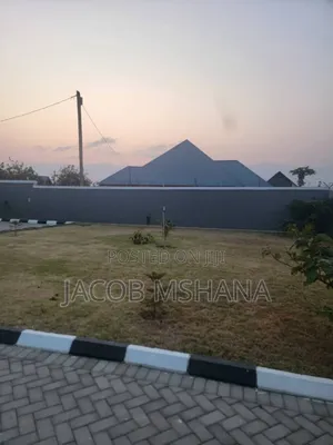 4bdrm House in Kitwiru Street, Iringa Municipal for sale