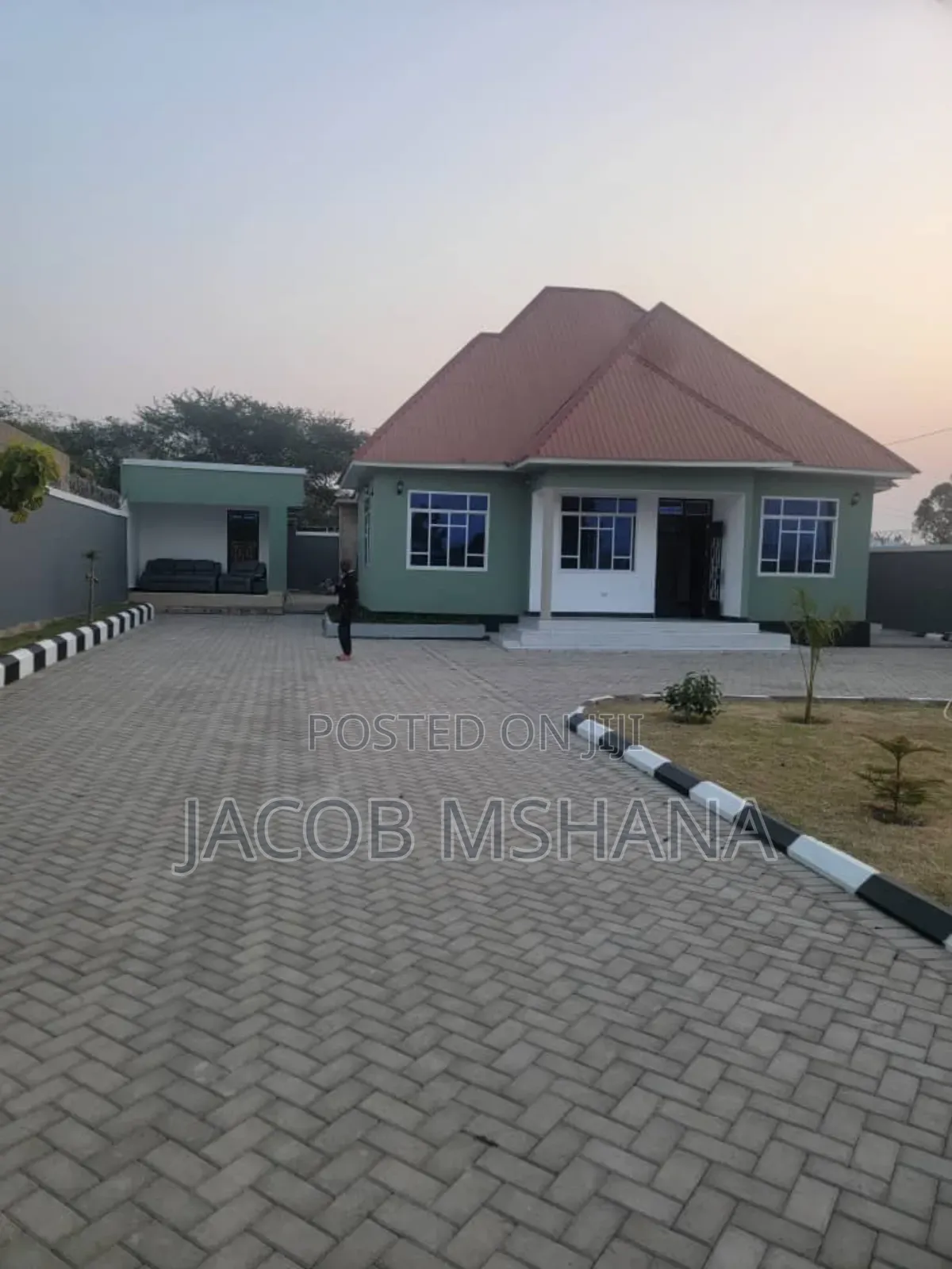 4bdrm House in Kitwiru Street, Iringa Municipal for sale