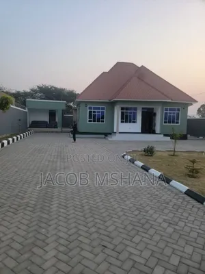 4bdrm House in Kitwiru Street, Iringa Municipal for sale