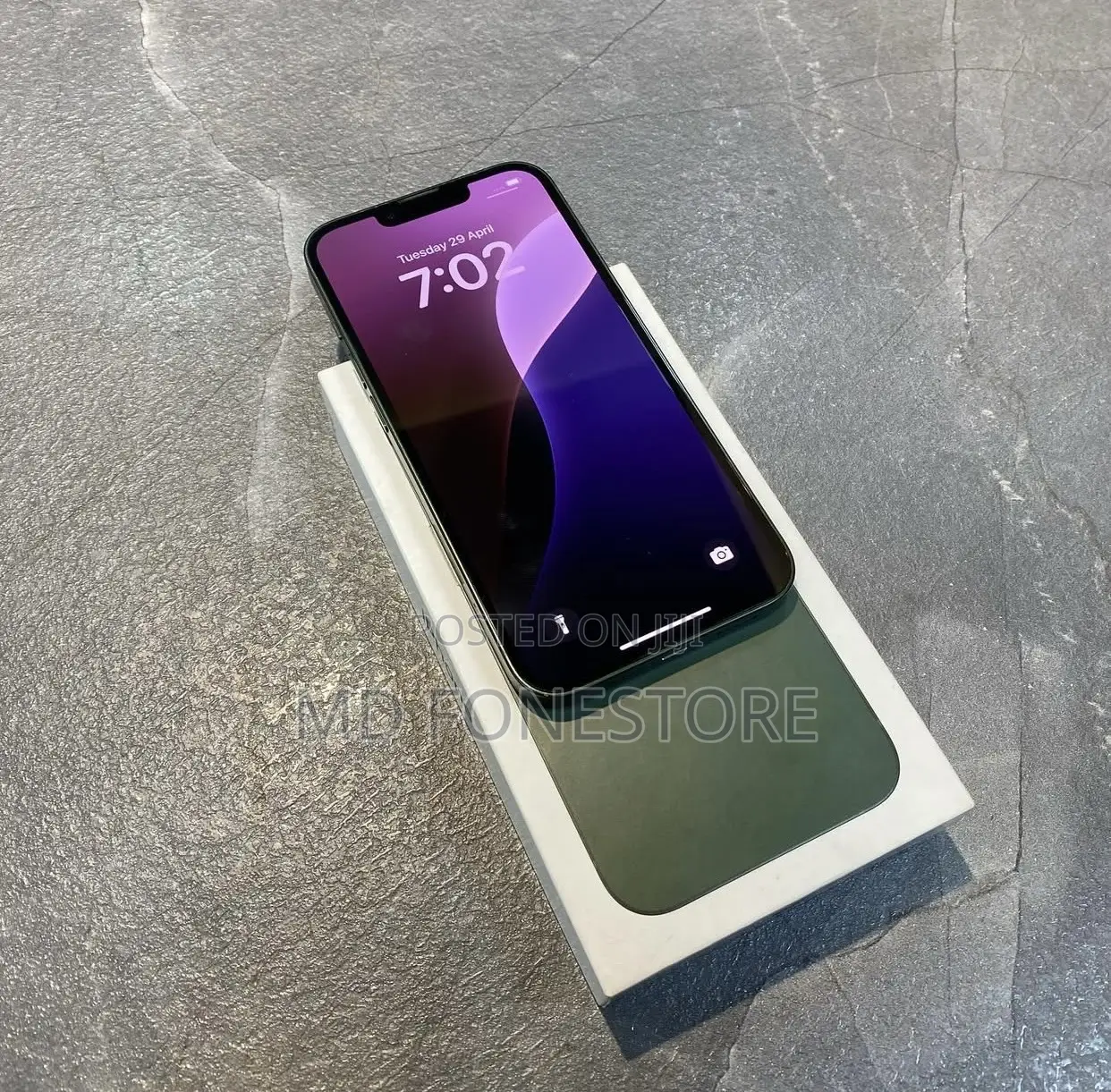 New Apple iPhone 13 128 GB Green