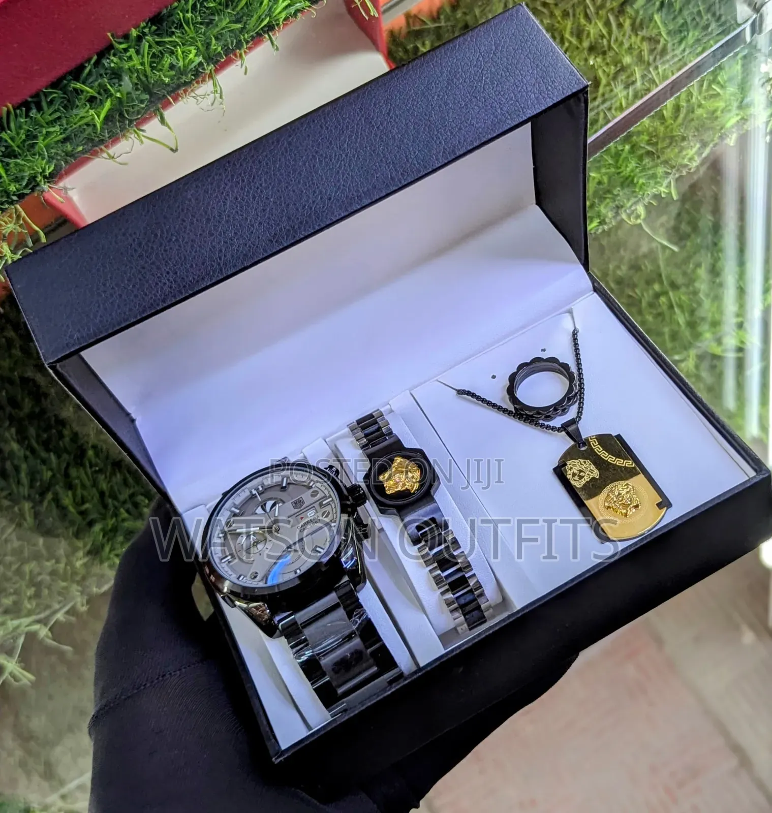 Watches Brand New and Its Contents Official