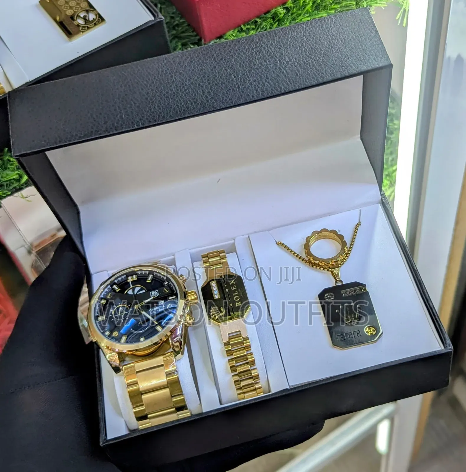 Watches Brand New and Its Contents Official