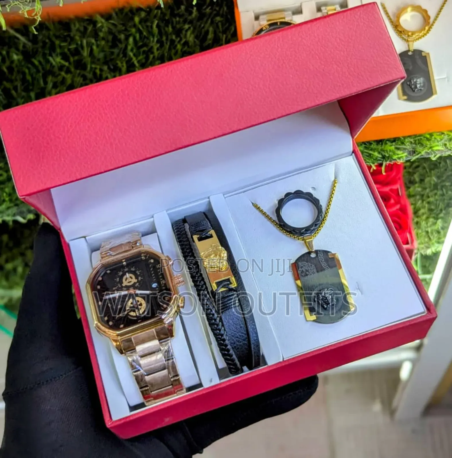 Watches Brand New and Its Contents Official