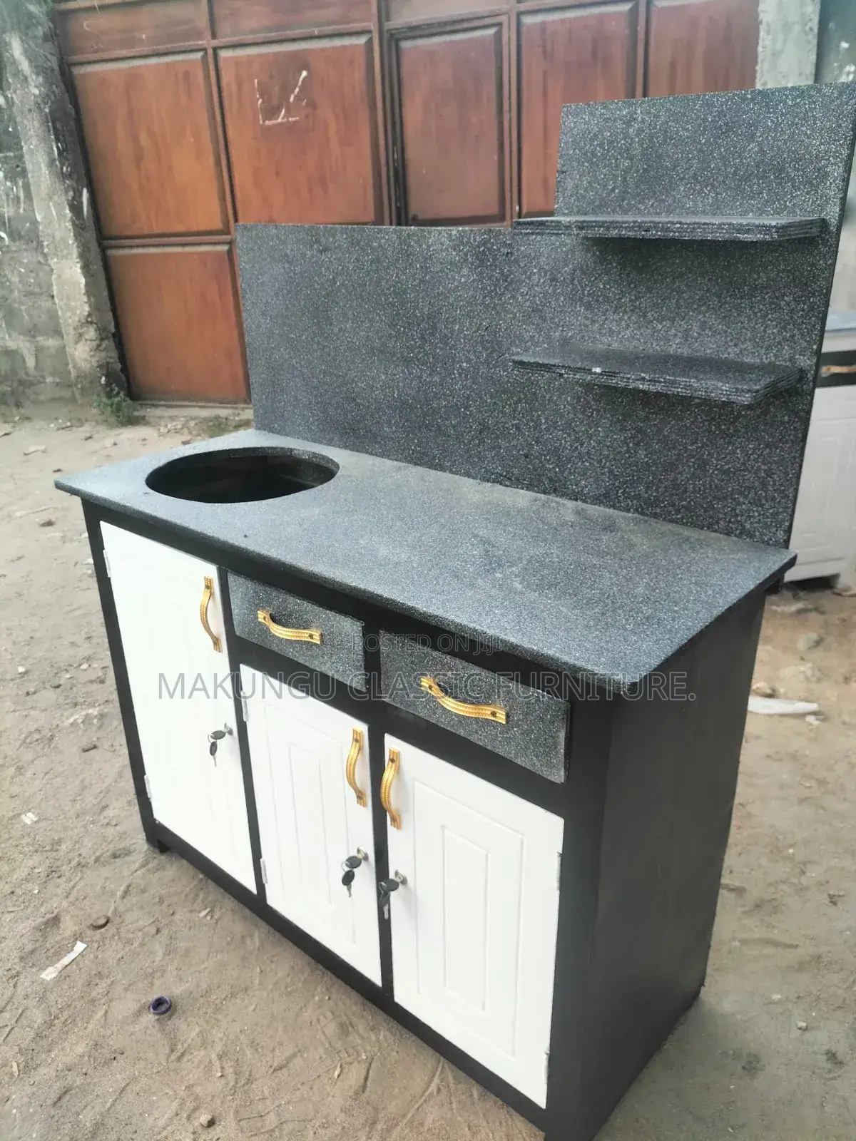 Kitchen Cabinet Milango Miwili Na Milango Mitatu