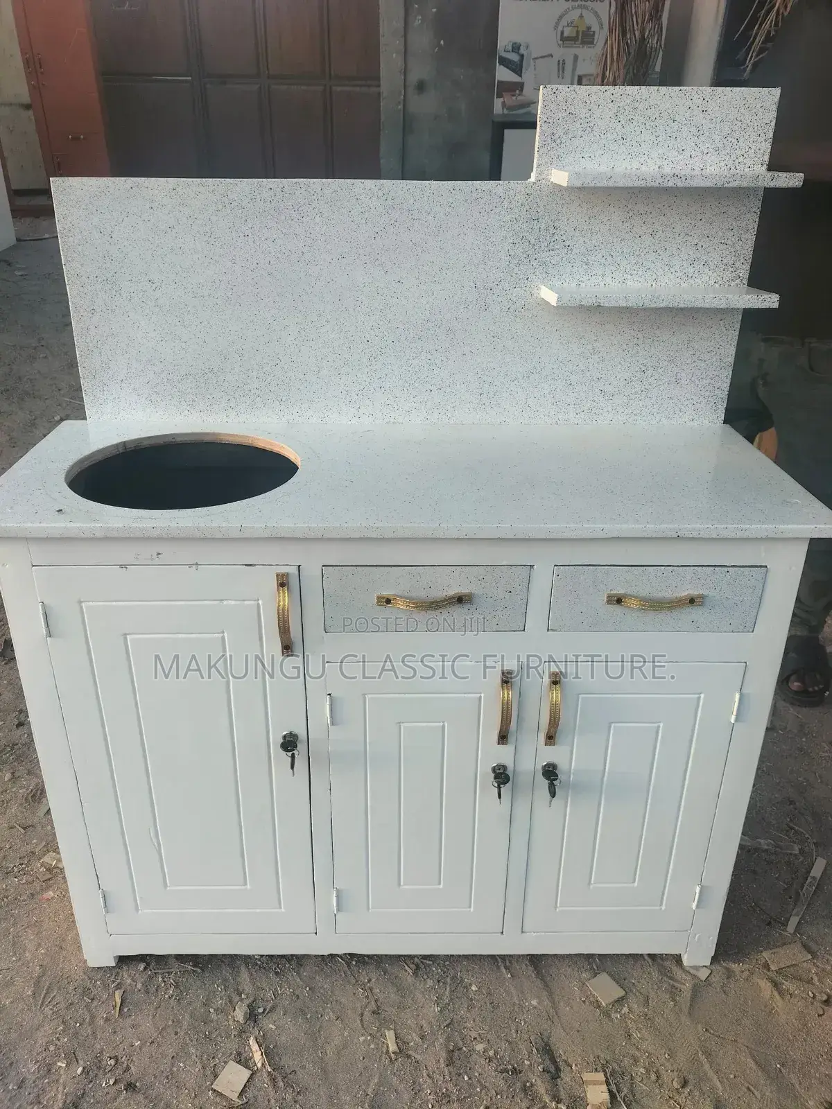 Kitchen Cabinet Milango Miwili Na Milango Mitatu