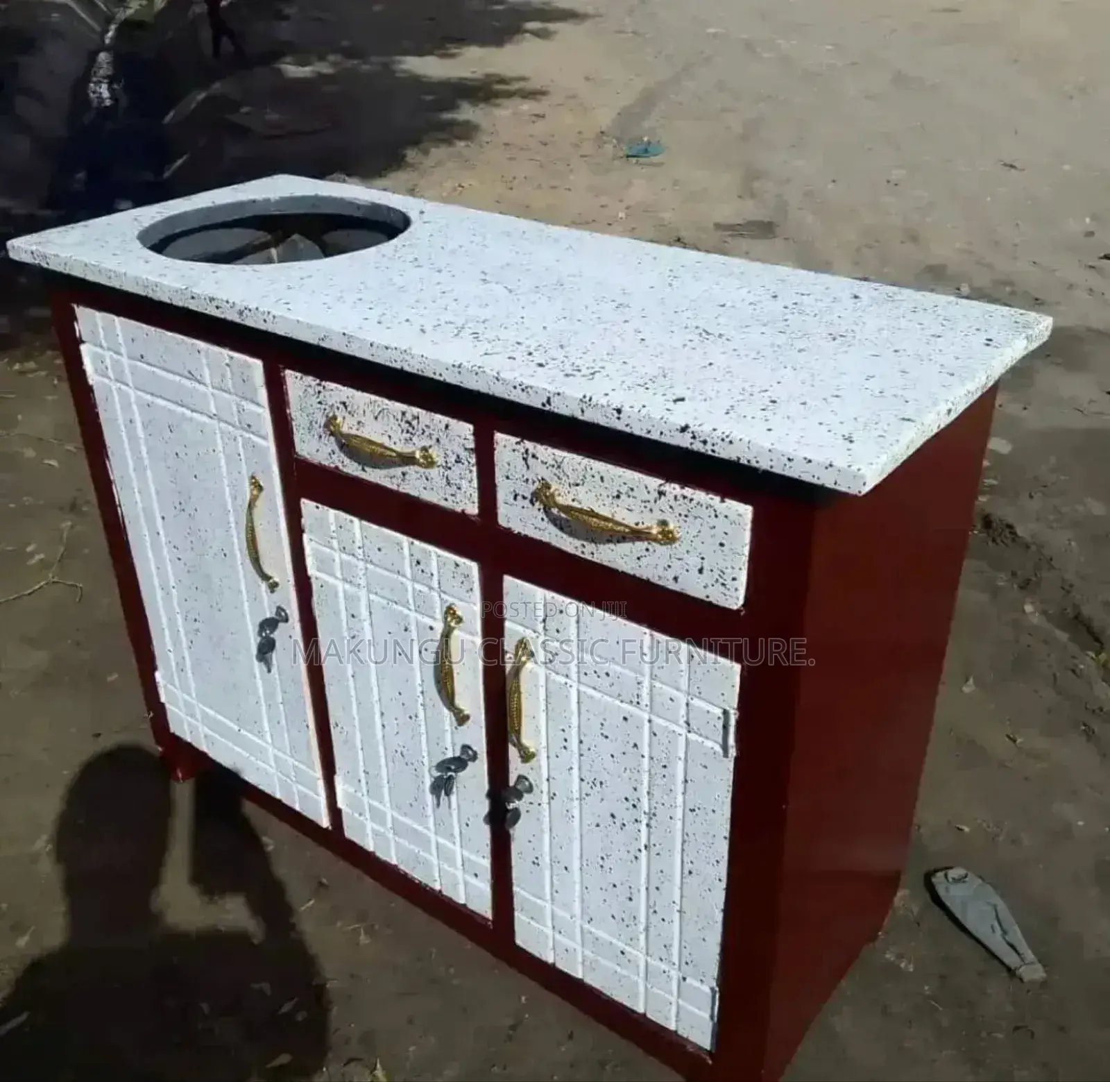 Kitchen Cabinet Milango Miwili Na Milango Mitatu