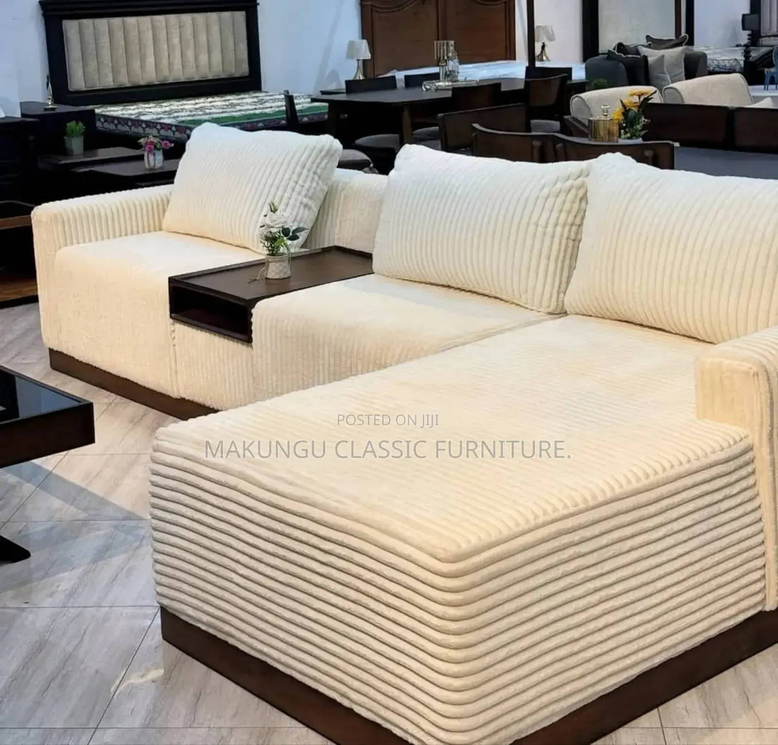 Luxurious With 4 Seats Sofa Sets