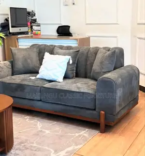 Sitting Room Seats Ina Sofa Ya 2:2:1 Na Coffee Table