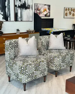 Luxurious Armchair Na Mito Yake