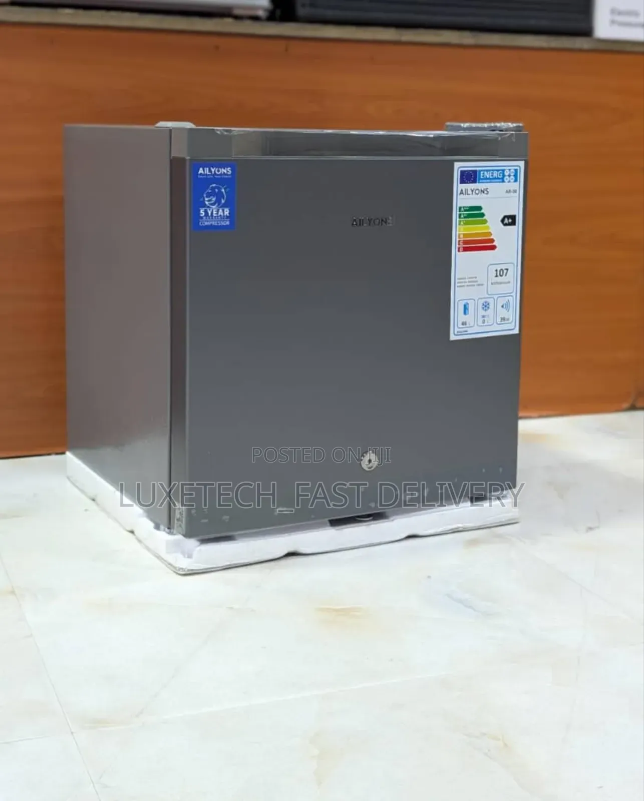 Ailyons Refrigerator 44l