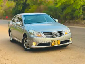 Toyota Crown 2008 Silver