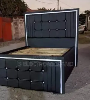 Bedsofa 5/6 Kitnda Kipya Kizuri Sana Imara (Kitanda Only)