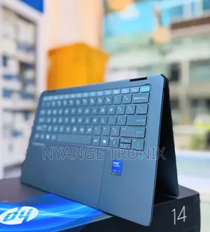 New Laptop HP OmniBook Ultra Flip 14" 32GB Intel Core Ultra 9 SSD 2T